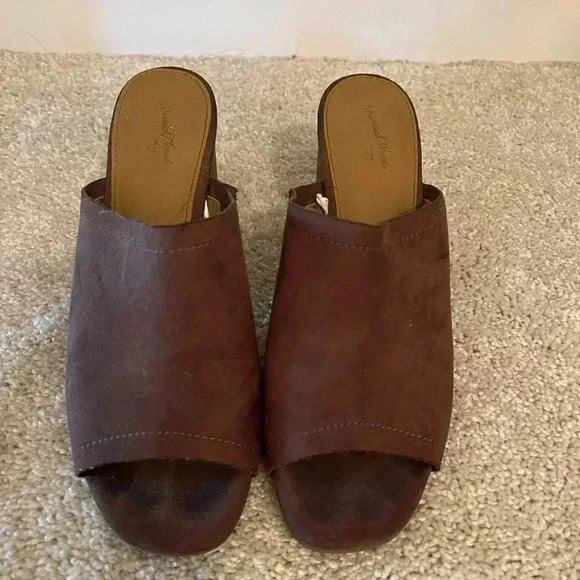 Universal Thread Shoes - Brown Wedge Mules